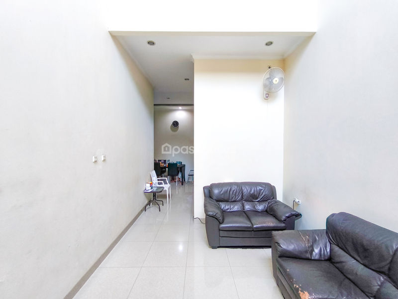 Perumahan Taman Meruya Ilir Blok B3 No.6