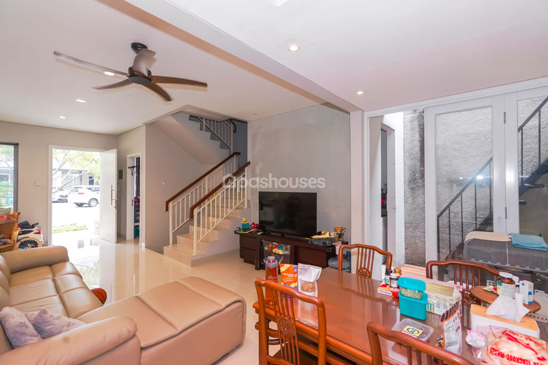 Synthesis Homes Blok B No.12