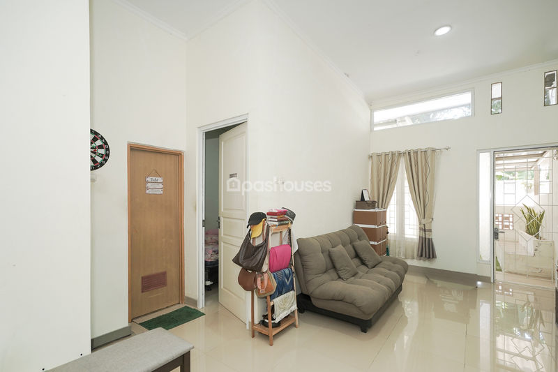 Perumahan De Royal Residence 2 No.4