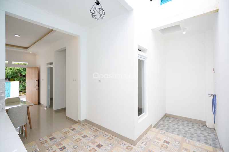 Bekasi Timur Regency Cluster Malachite Blok M8 No.36