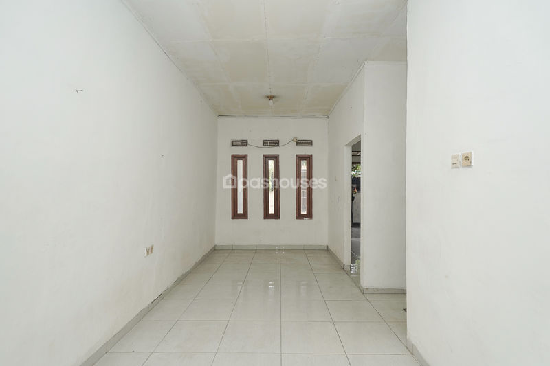 Bekasi Timur Regency Blok M8 No.31