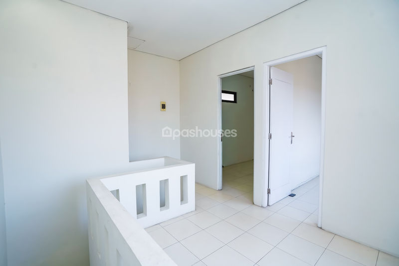 Perumahan Rose Garden Residence Blok A No. 8