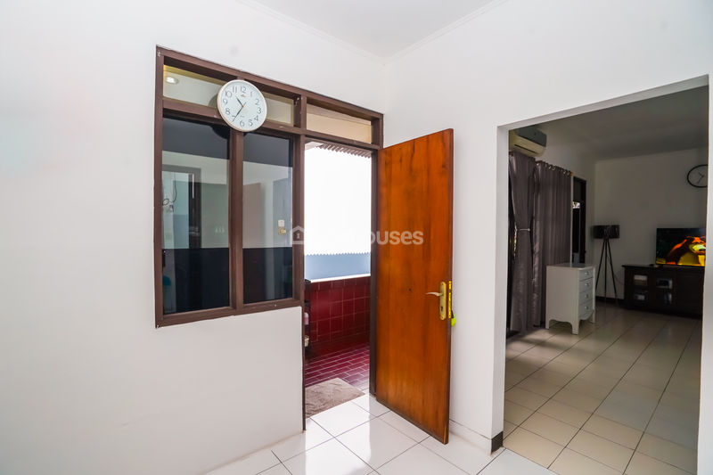 Komplek Pondok Cibubur Blok C4 No.6