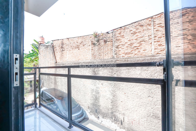 Perumahan Puri Navara Cibubur No.14A