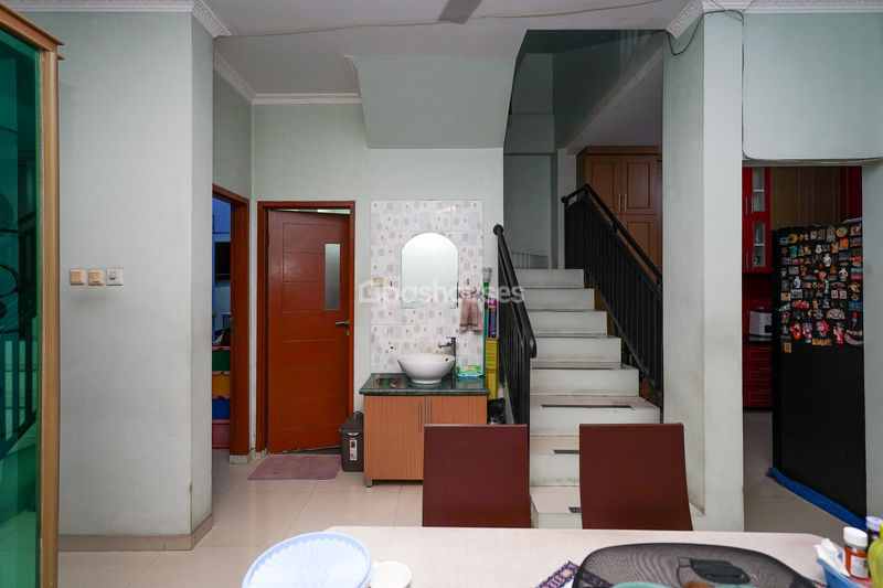 Perumahan Jatibening Estate Blok B4 No.28