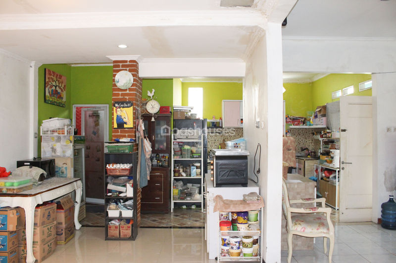 Jalan Tirta Melati Raya