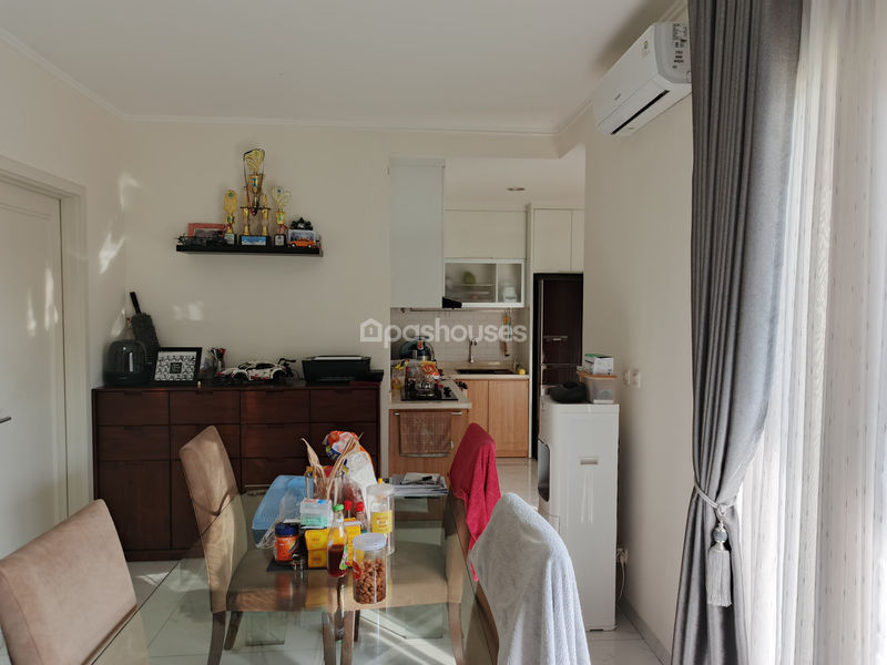 Komplek Suvarna Sutera Cluster Giri