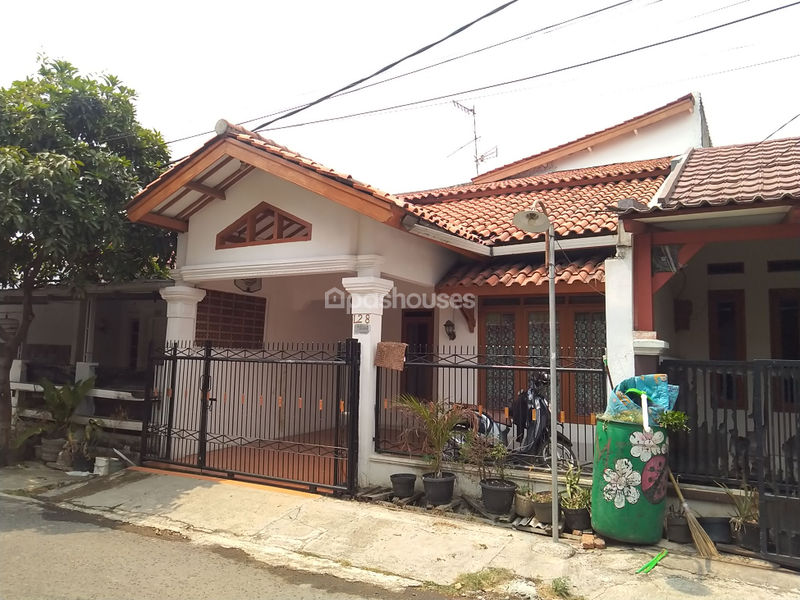 Jalan merak XI Blok L2 No.8