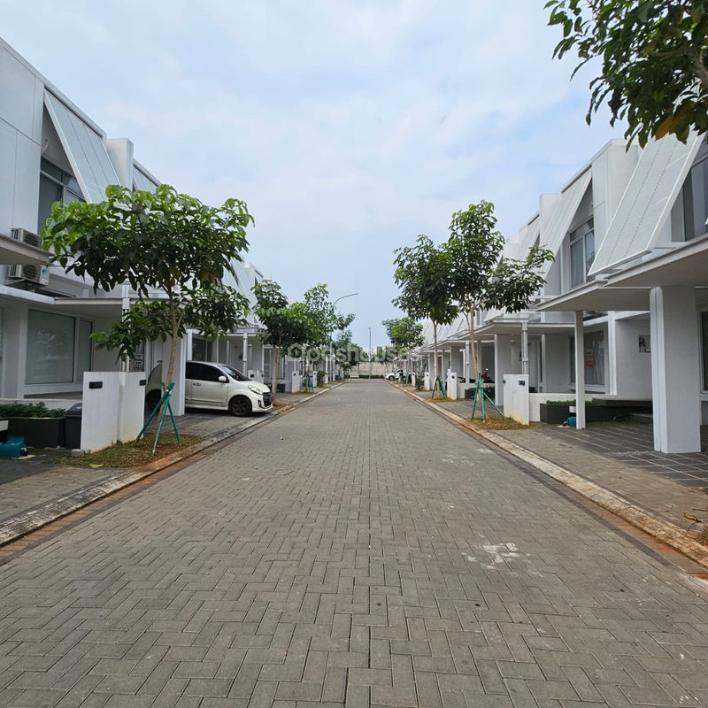 Tabebuya BSD City F16/01