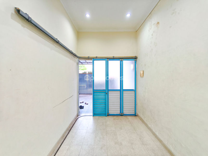 Perumahan Taman Meruya Ilir Blok B3 No.6