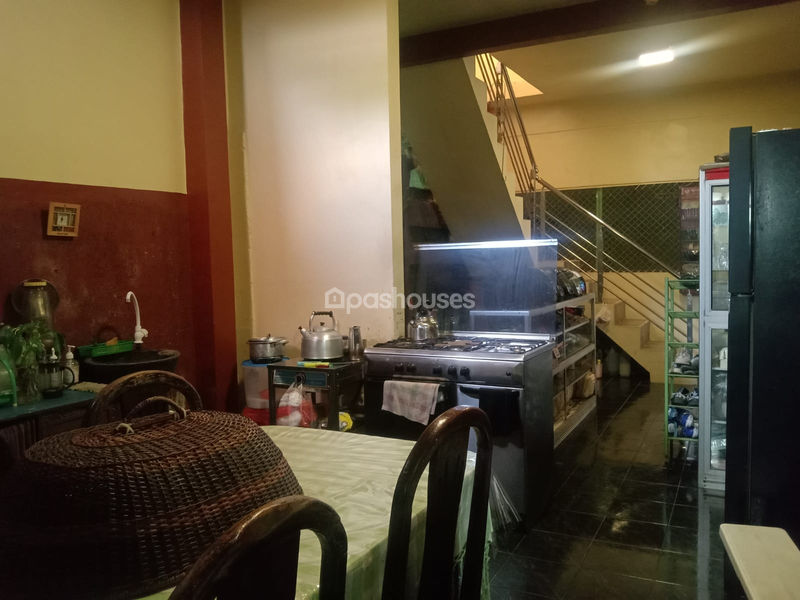 Jalan Raya Tana Baru Depok