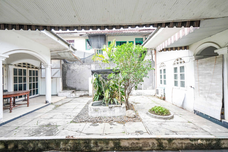 Jalan Bunga Melati No.8 Cipete