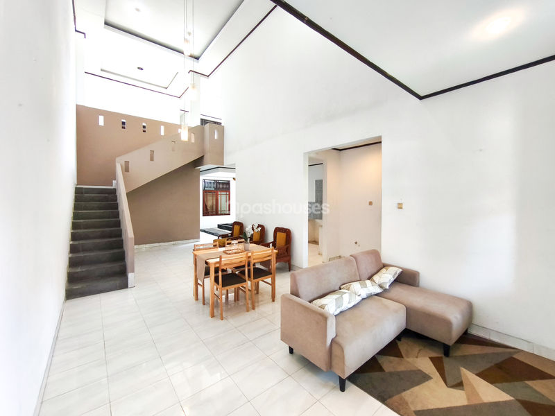 Komplek Villa Gunung Lestari Blok C4 / 26