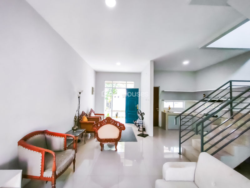 Perumahan Mampang Hills Residence