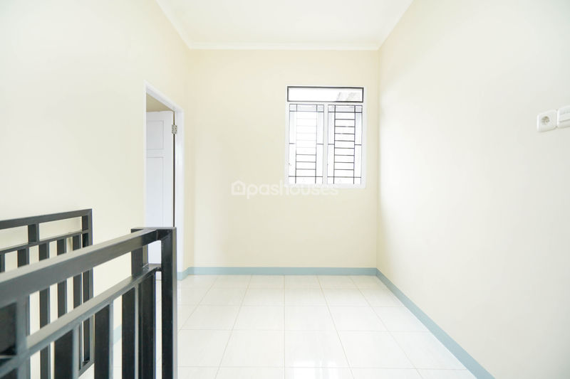 Acropolis De Wijaya Cibinong